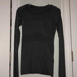 Long sleeve lululemon top